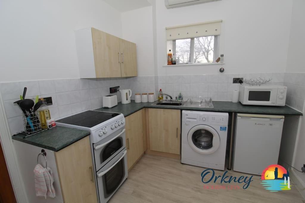Flat 69B Junction Road, Kirkwall, Kw15 1Ax Eksteriør billede